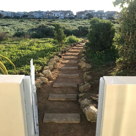 Perfect 10 - 10 To 13 Sleeper Luxury Holiday Home Breakage Deposit Of R2500 Per Weekend Lease Лангебан Екстериор снимка
