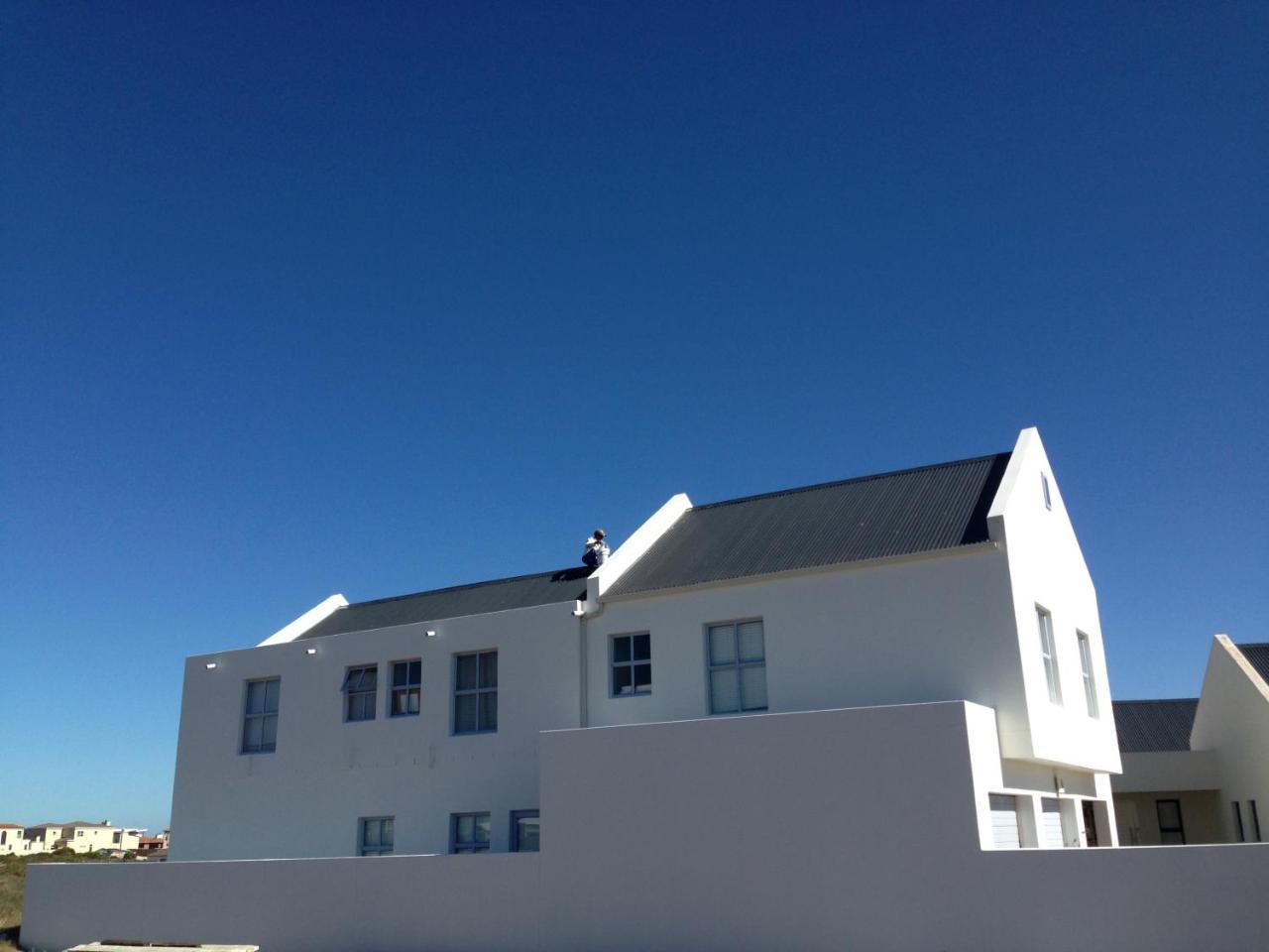 Perfect 10 - 10 To 13 Sleeper Luxury Holiday Home Breakage Deposit Of R2500 Per Weekend Lease Лангебан Екстериор снимка