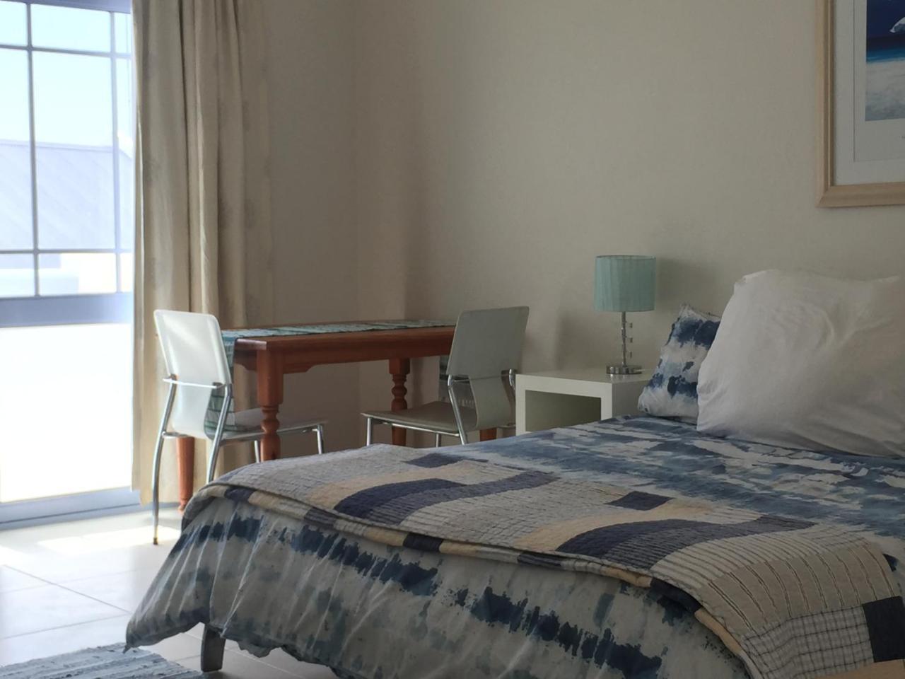Perfect 10 - 10 To 13 Sleeper Luxury Holiday Home Breakage Deposit Of R2500 Per Weekend Lease Лангебан Екстериор снимка