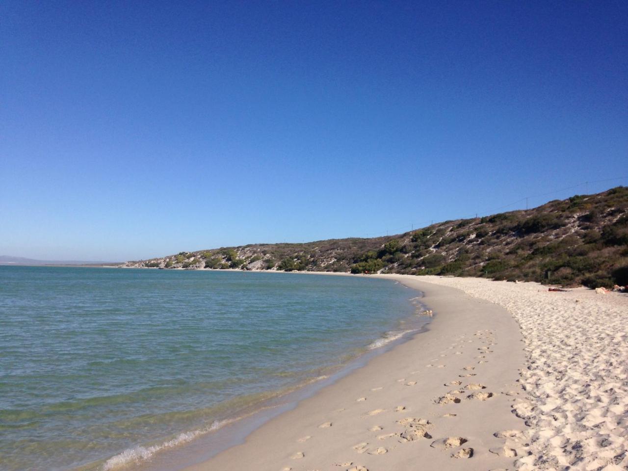 Perfect 10 - 10 To 13 Sleeper Luxury Holiday Home Breakage Deposit Of R2500 Per Weekend Lease Лангебан Екстериор снимка